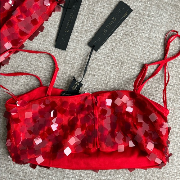 HOUSE OF HARLOW 1960 RED HOT SET: top and skirt - Picture 2 of 5